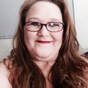 Meet your Posher, Pam